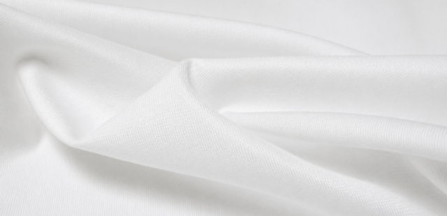 Building a Minimalist Wardrobe: Essential Pieces That Never Go Out of Style